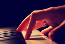 爱游戏-汉堡王者归来！绝境逆转RB莱比锡燃爆人民公园球场