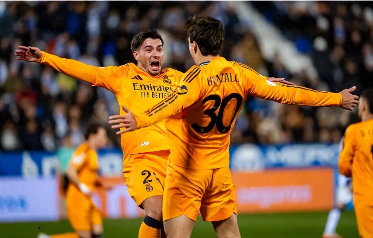 莱加内斯主场逆转取胜,萨尔瓦多上演绝杀 莱加内斯主场逆转取胜,萨尔瓦多上演绝杀