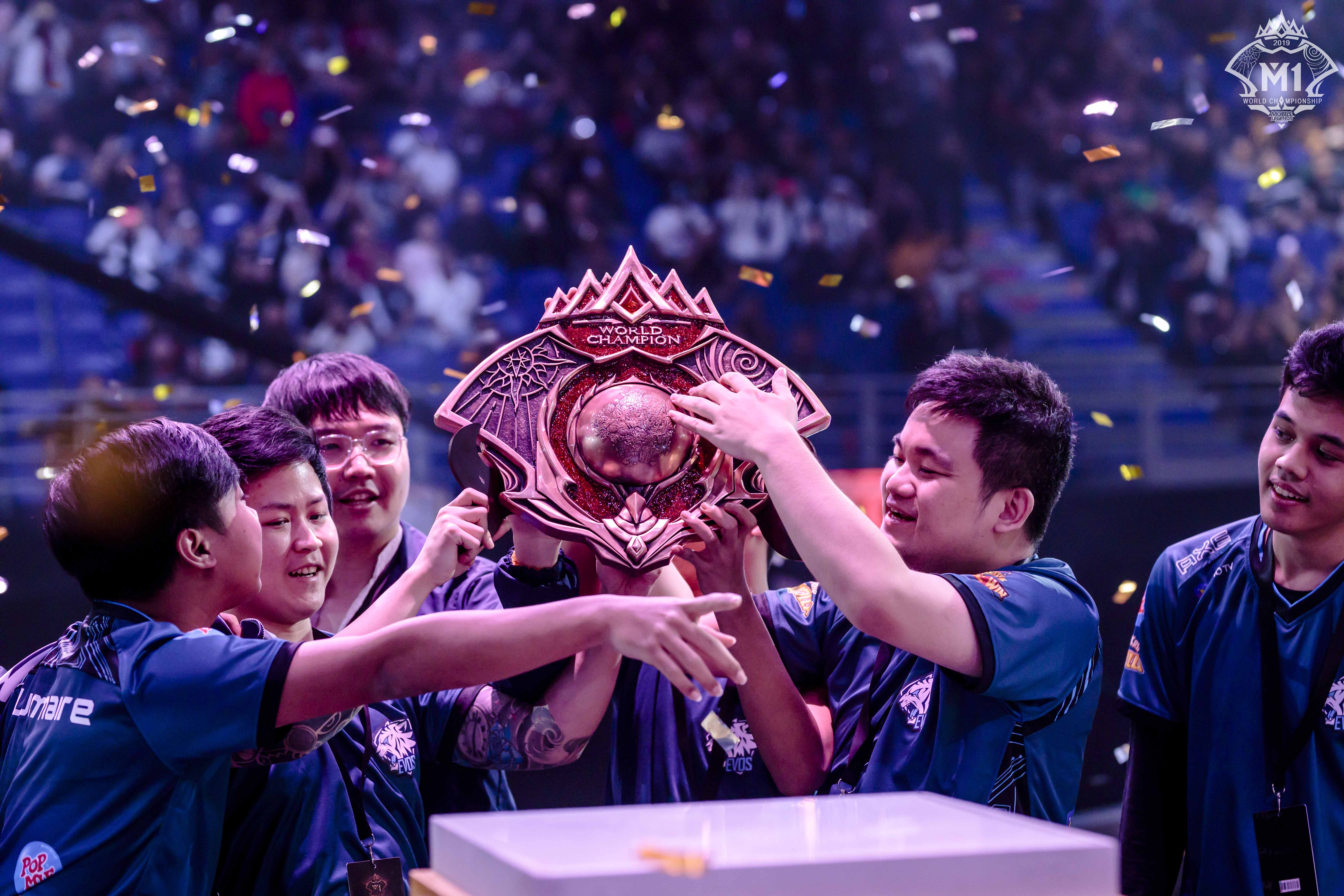 高歌猛进！国际赛事中一支球队展现出勇往直前的简单介绍