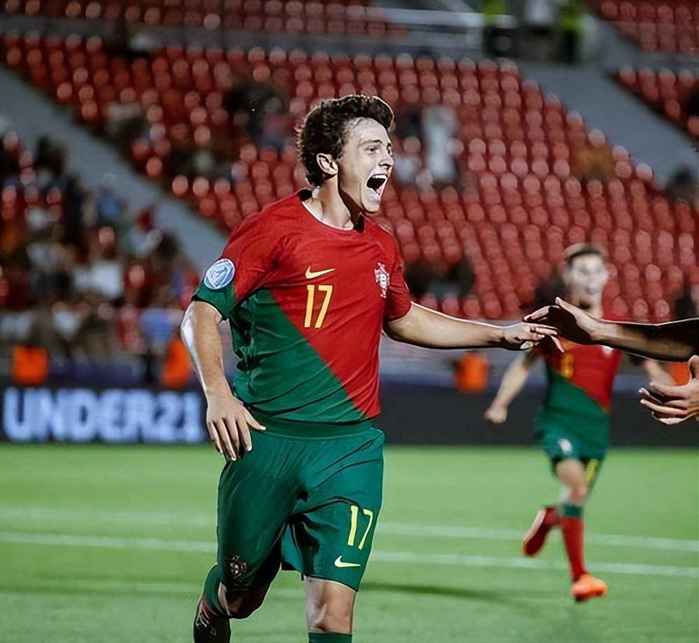 斯洛伐克迎来胜利,抢占晋级主动权的简单介绍 斯洛伐克迎来胜利,抢占晋级主动权的简单介绍