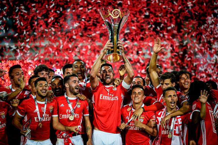 克罗地亚队击败加拿大,晋级半决赛 克罗地亚队击败加拿大,晋级半决赛