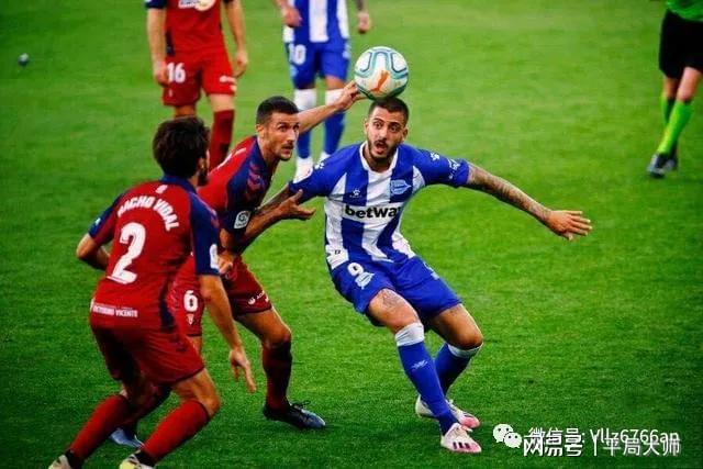 赫塔菲队在最新一场比赛中展现出色的配合 赫塔菲队在最新一场比赛中展现出色的配合