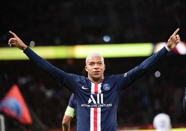 巴黎圣日耳曼新援弗雷德里克斯首秀表现抢眼的简单介绍 巴黎圣日耳曼新援弗雷德里克斯首秀表现抢眼的简单介绍