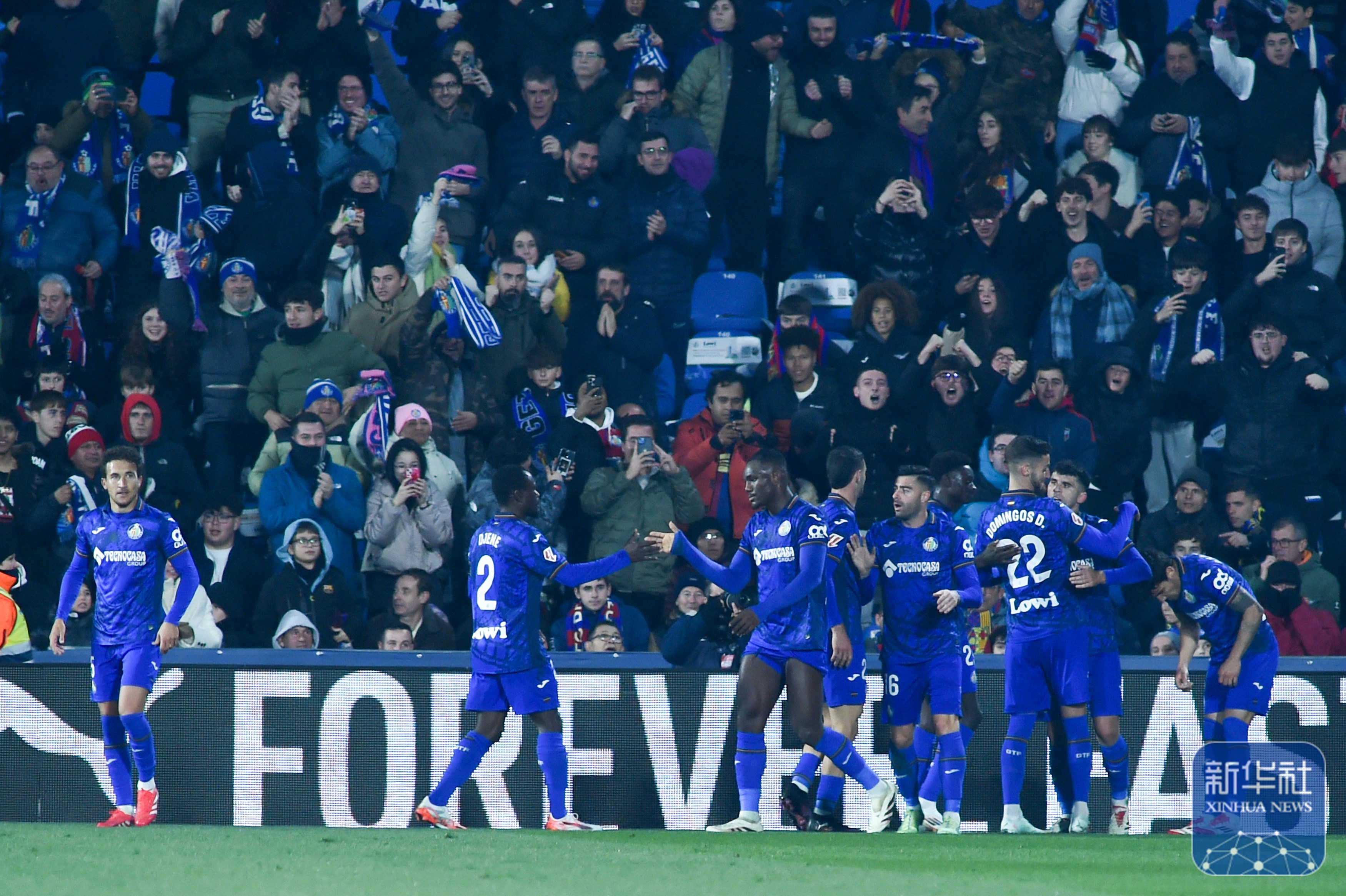 巴塞罗那惊险获胜,西甲争冠格局愈加扑朔迷离的简单介绍 巴塞罗那惊险获胜,西甲争冠格局愈加扑朔迷离的简单介绍