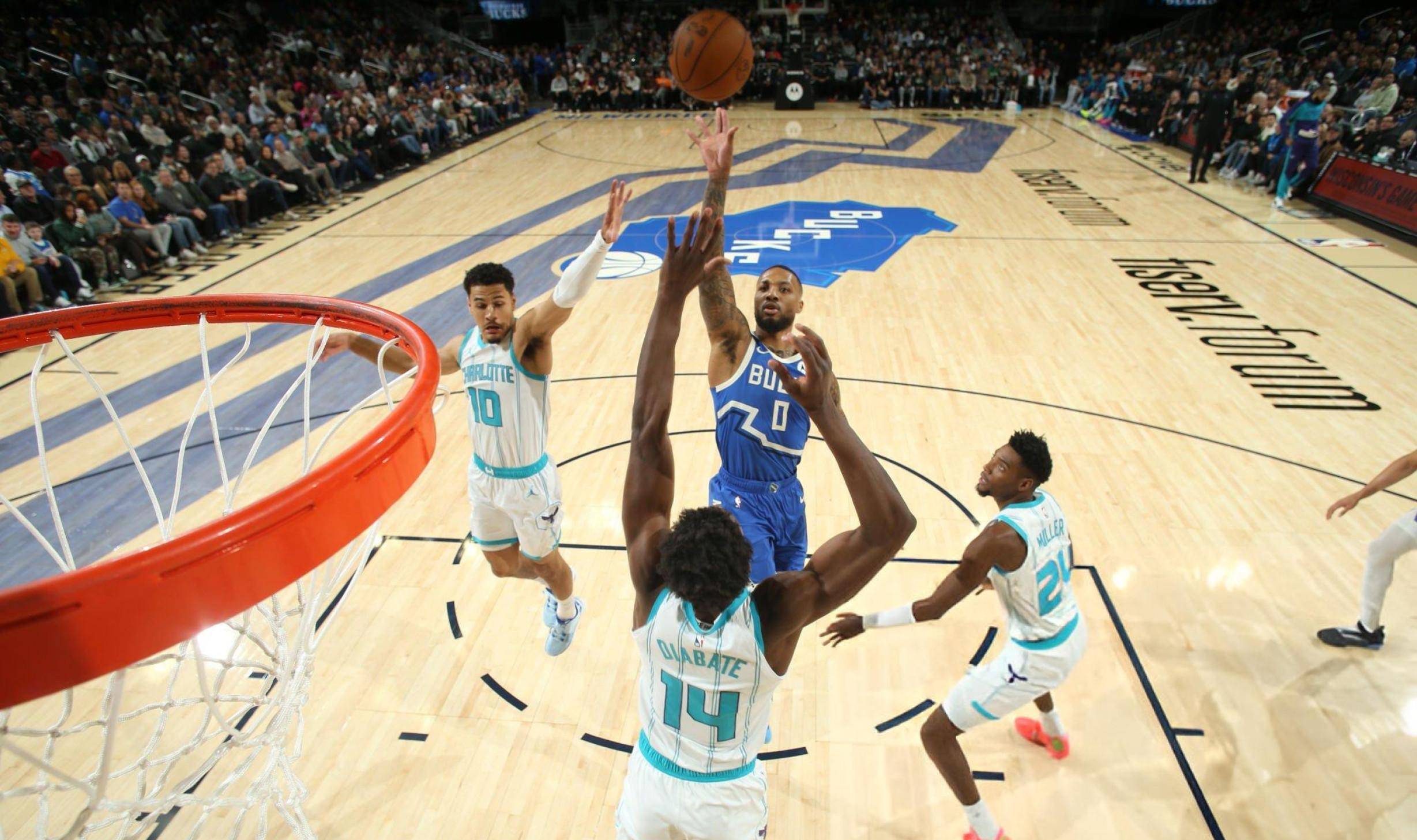 爱游戏官方-雄鹿胜率继续领先，东部第一位置不受影响