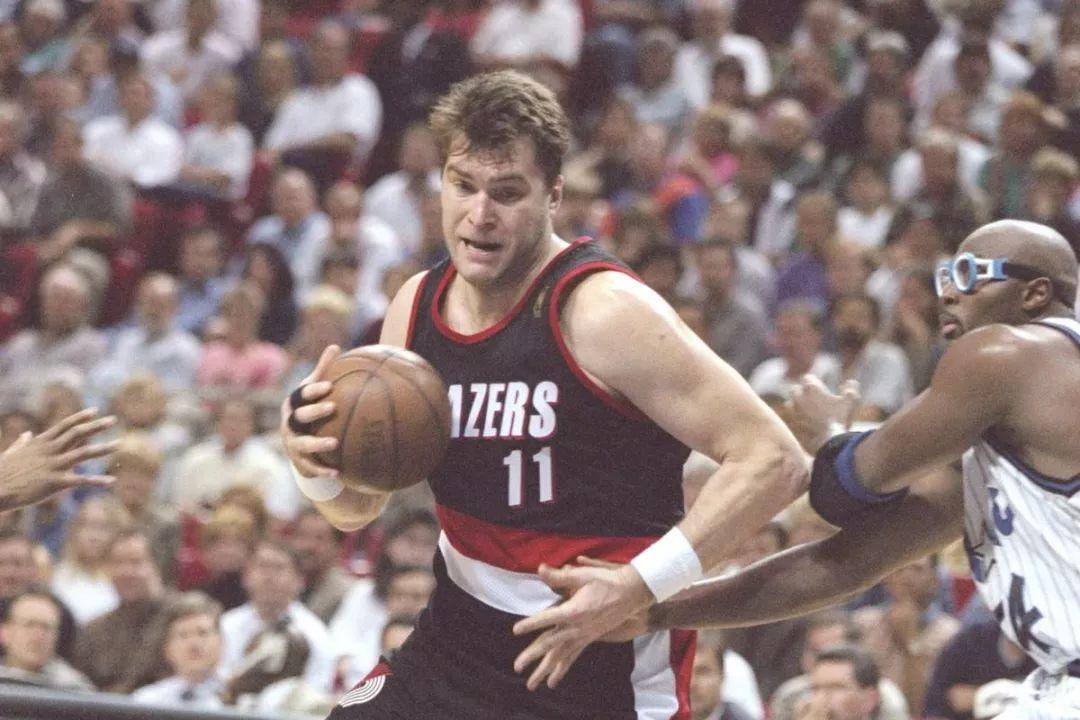 尼斯赢得成功保留榜首位置,甩开争夺者的简单介绍 尼斯赢得成功保留榜首位置,甩开争夺者的简单介绍