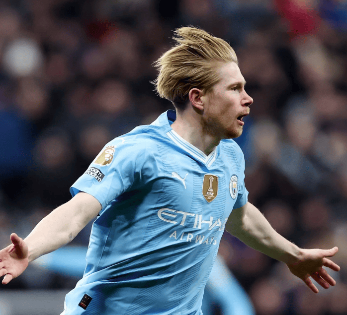 爱游戏在线-曼城宣布与梅西签约成功，球迷疯狂庆祝的简单介绍