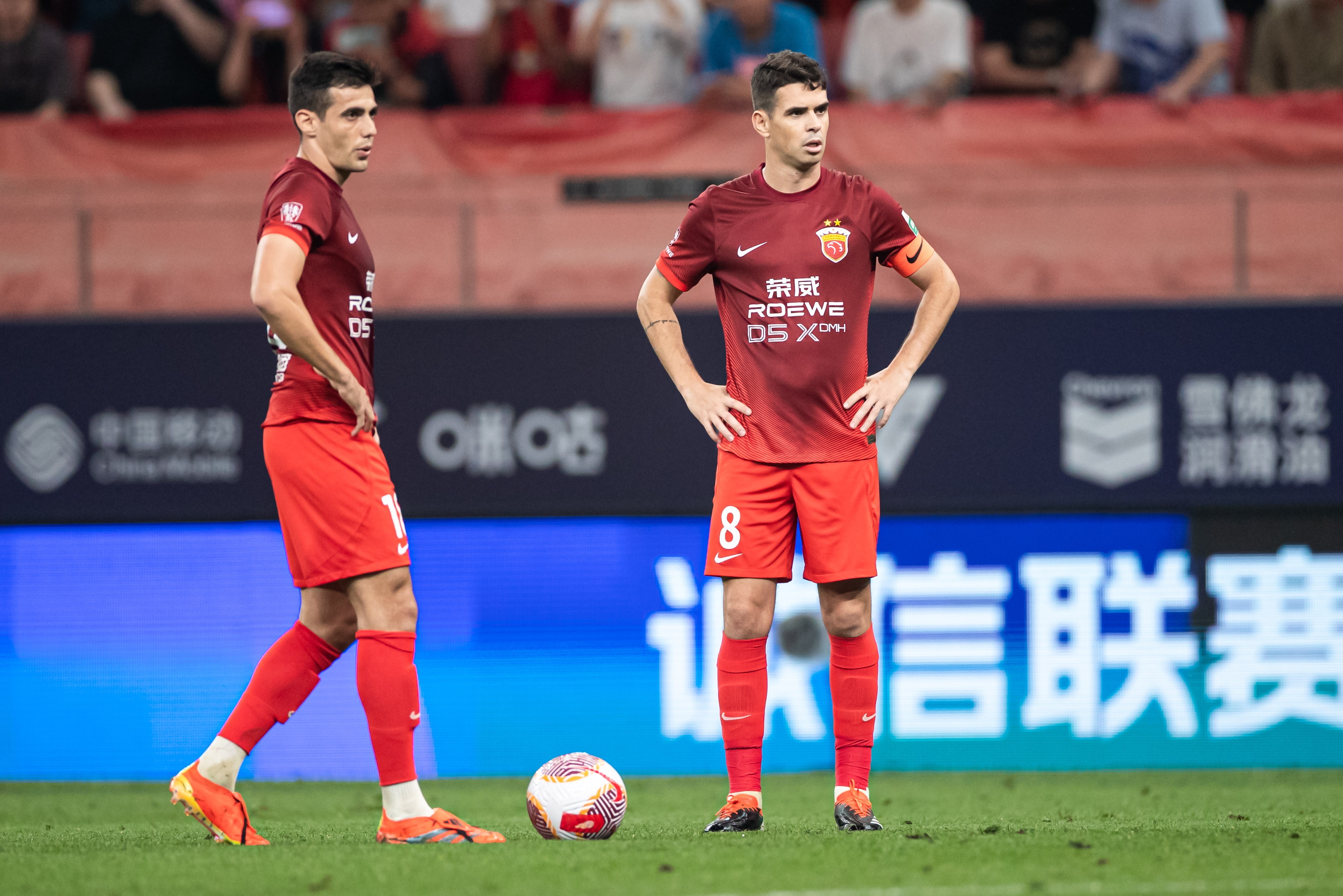 包含热血对决！欧洲国际足球赛即将开始的词条