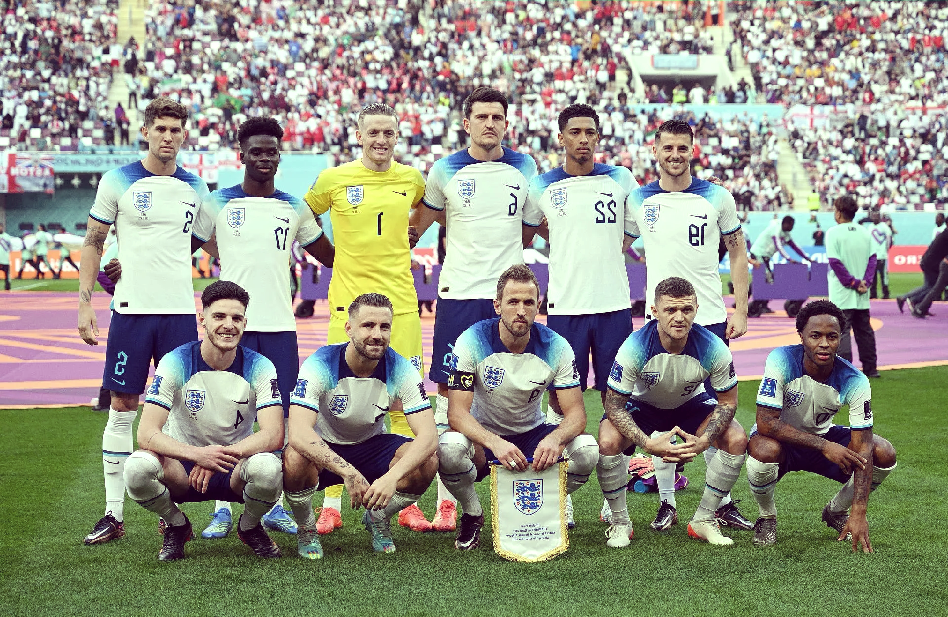 包含英格兰大胜保持不败,锁定小组头名的词条 包含英格兰大胜保持不败,锁定小组头名的词条