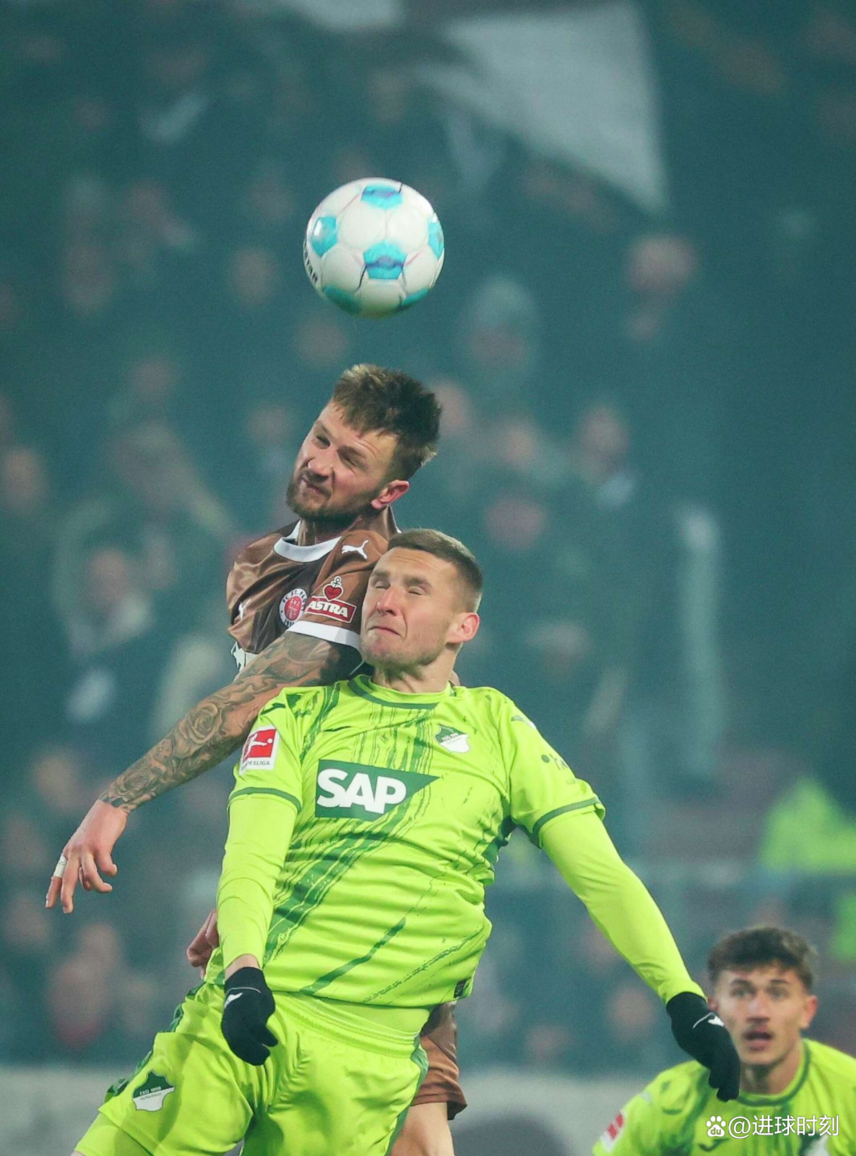 霍芬海姆主场惨遭逆袭,遗憾失利 霍芬海姆主场惨遭逆袭,遗憾失利