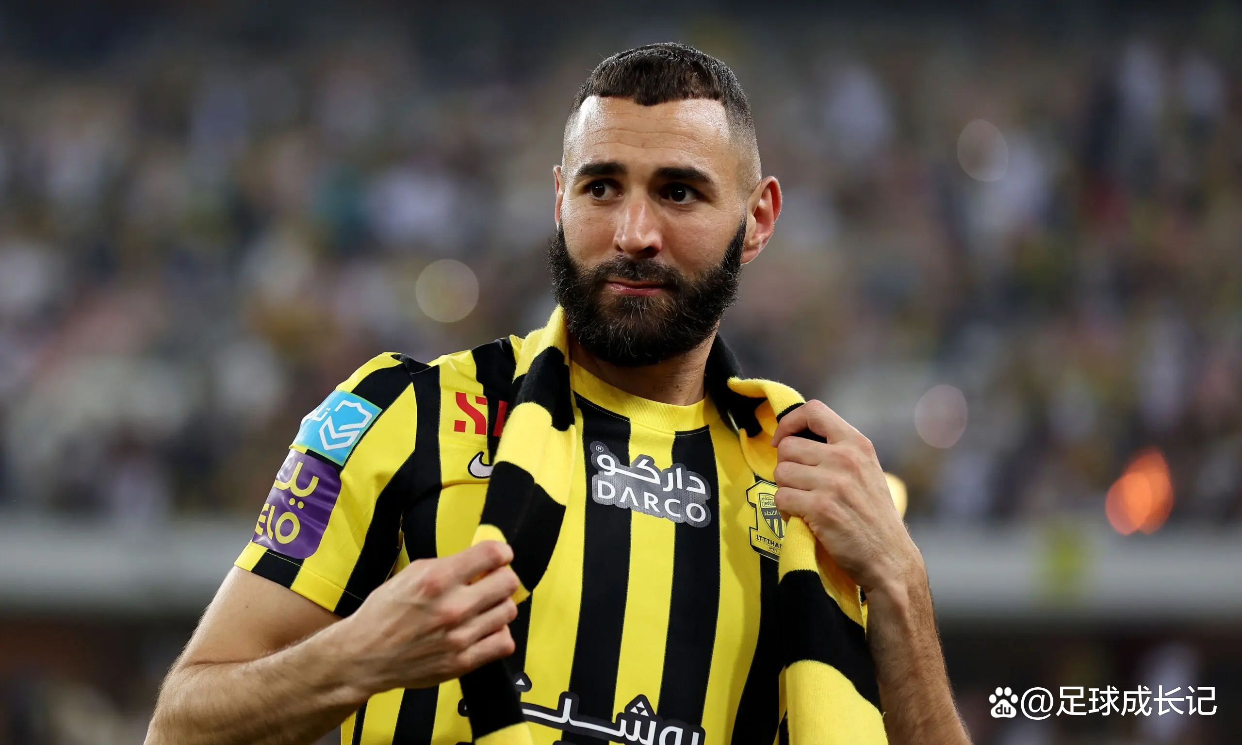 皇马卫冕失利,本泽马半场受伤提前下场 皇马卫冕失利,本泽马半场受伤提前下场