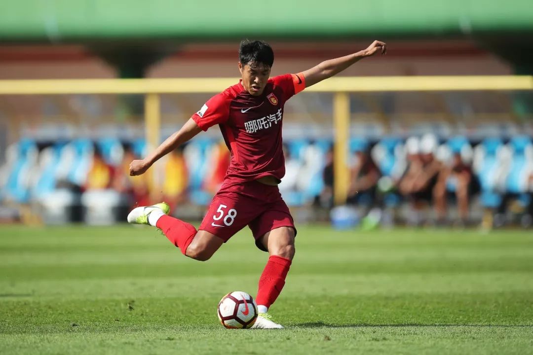 防守对决:华夏战富力谁将守住自己的球门不失?的简单介绍 防守对决:华夏战富力谁将守住自己的球门不失?的简单介绍