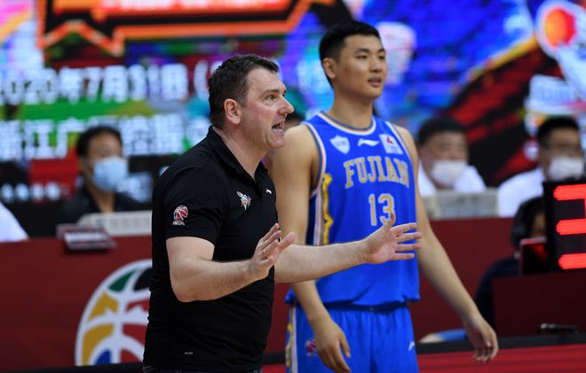 包含欧洲男篮锦标冲刺再起，球队备战再创篮球世界辉煌的词条