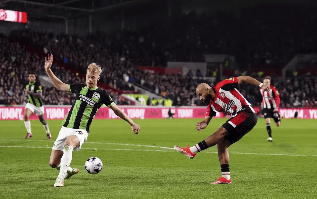 爱游戏-布莱顿主场展现强大实力，取得胜利