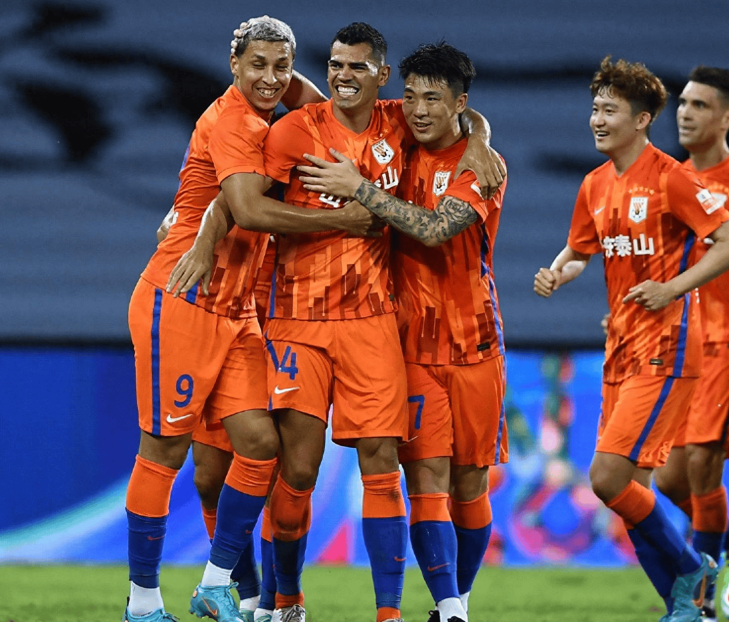 山东球队实现绝地反击，逆转胜利