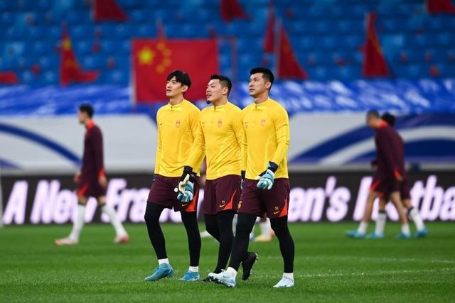 中超球队整装待发,备战新赛季 中超球队整装待发,备战新赛季