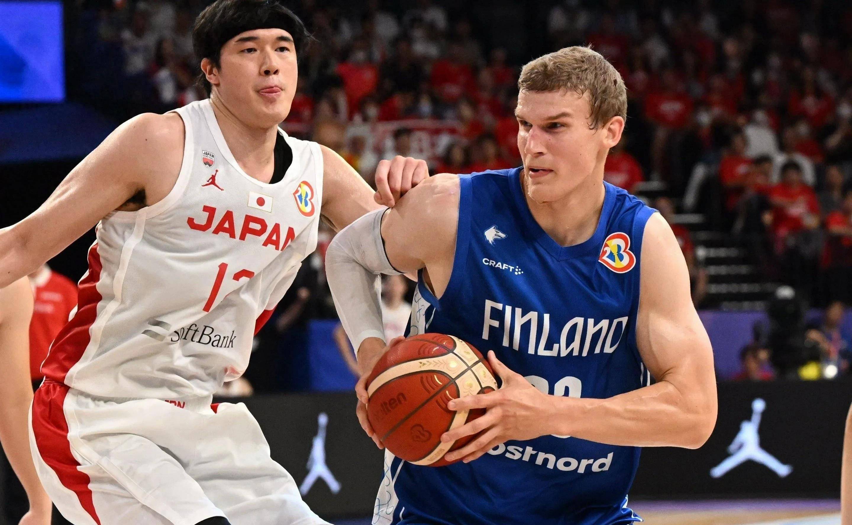 爱游戏在线-芬兰队在场上表现出色，成功挺进下一轮