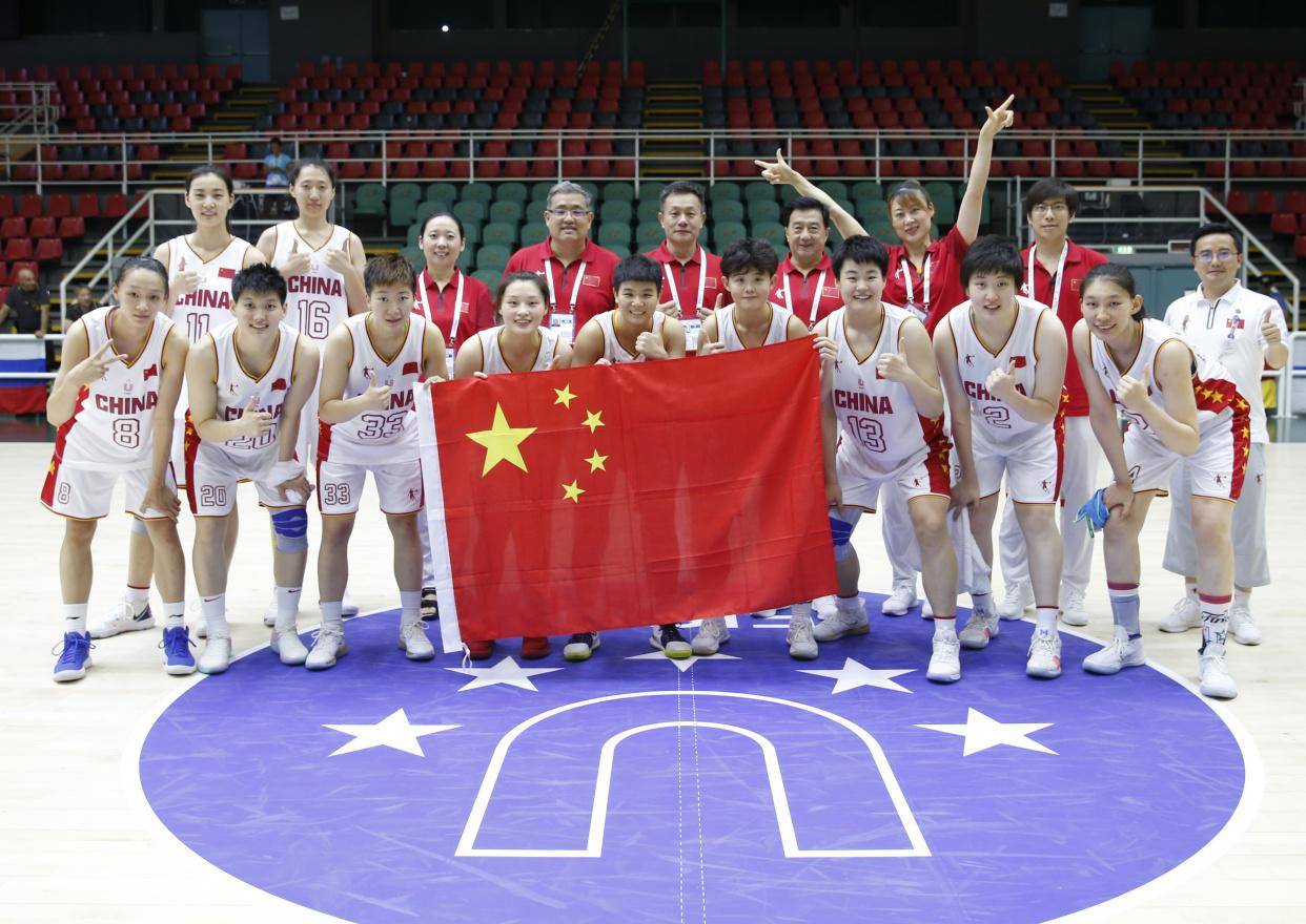 芬兰队在场上表现出色,成功挺进下一轮 芬兰队在场上表现出色,成功挺进下一轮