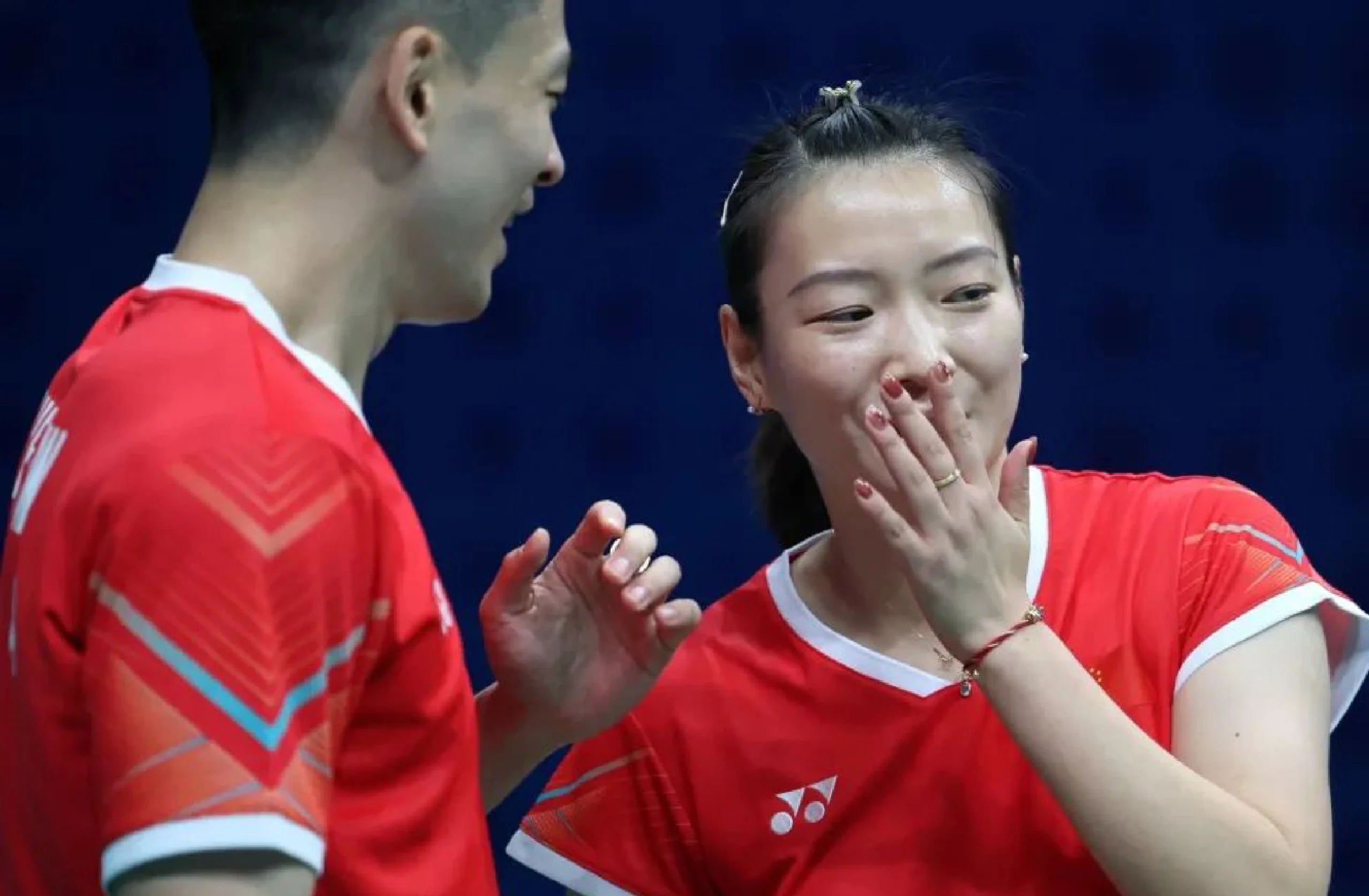 爱游戏娱乐-奥兰群岛羽毛球运动员斩获银牌