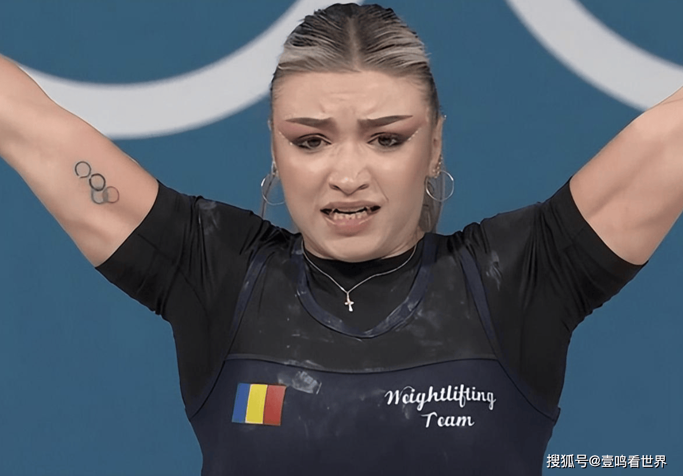 举重双项赛中出现逆袭,选手突围夺冠 举重双项赛中出现逆袭,选手突围夺冠