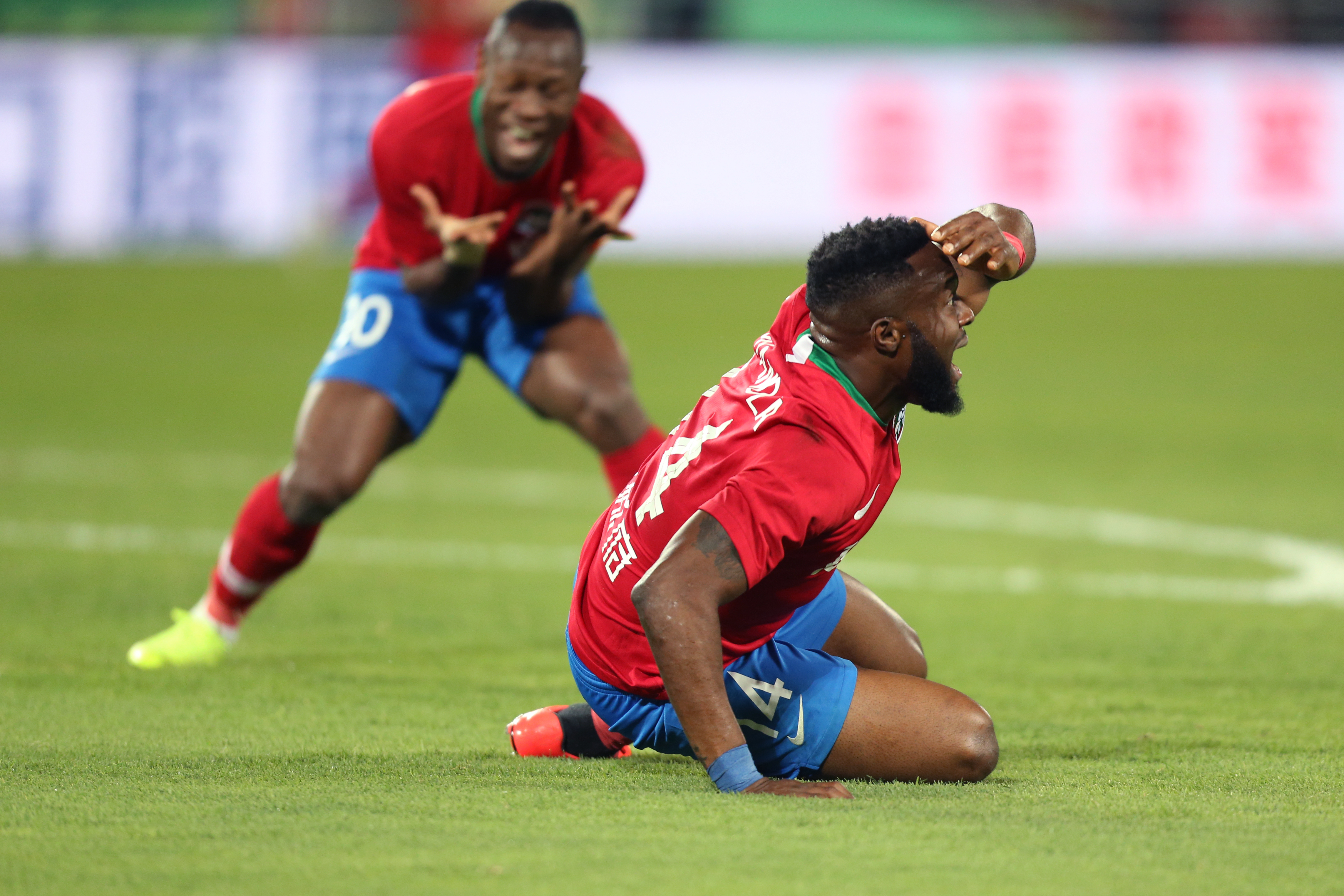 爱游戏下载-河南建业客场告捷，展现出团队强大的凝聚力的简单介绍