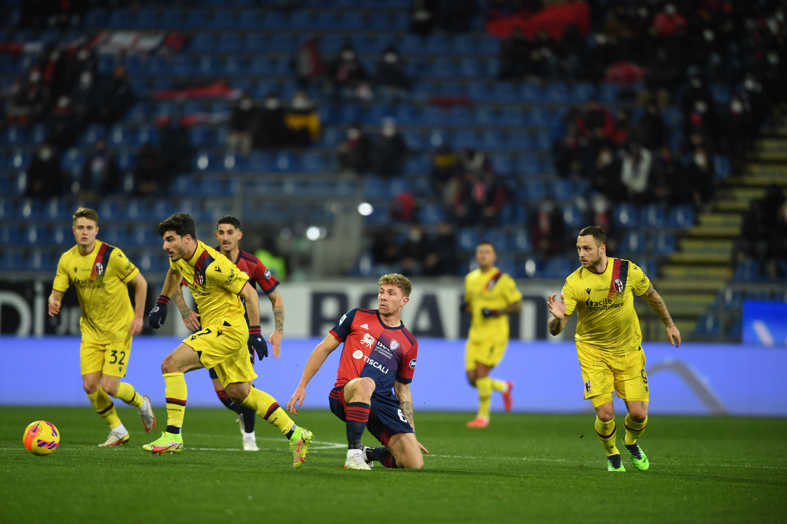 意大利与克罗地亚交锋,战火激烈 意大利与克罗地亚交锋,战火激烈