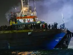 包含克罗托内遭遇重创,保级形势严峻的词条 包含克罗托内遭遇重创,保级形势严峻的词条