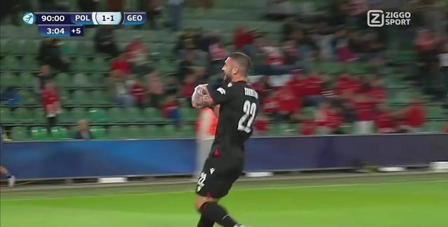 爱游戏在线-斯洛伐克战胜芬兰，意大利绝杀挺进强的简单介绍