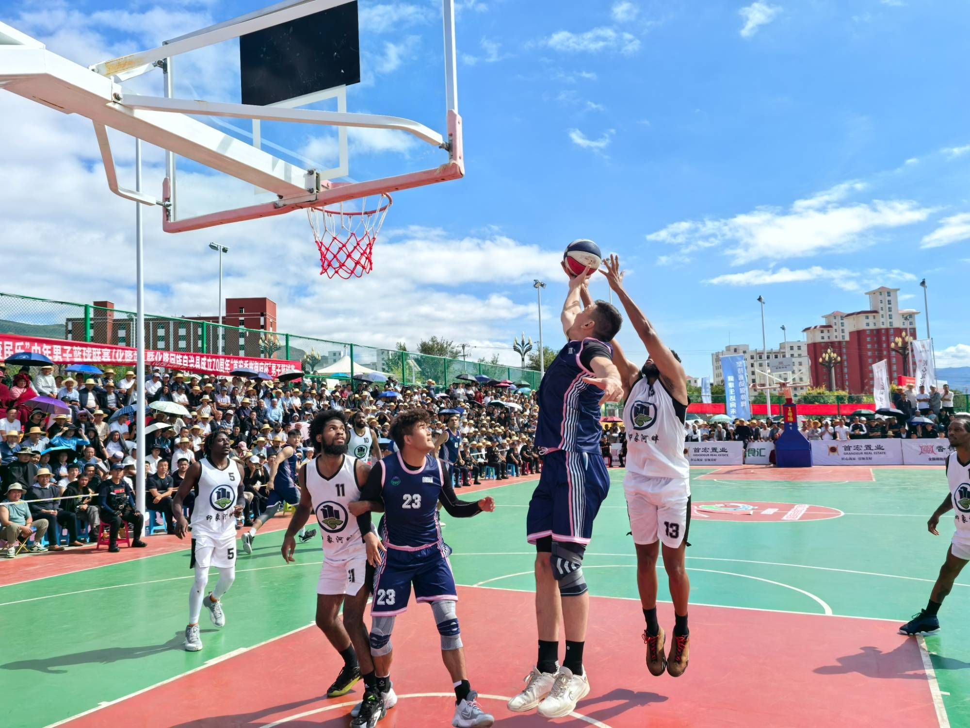 爱游戏入口-红遍网络的篮球赛场绝佳瞬间！的简单介绍