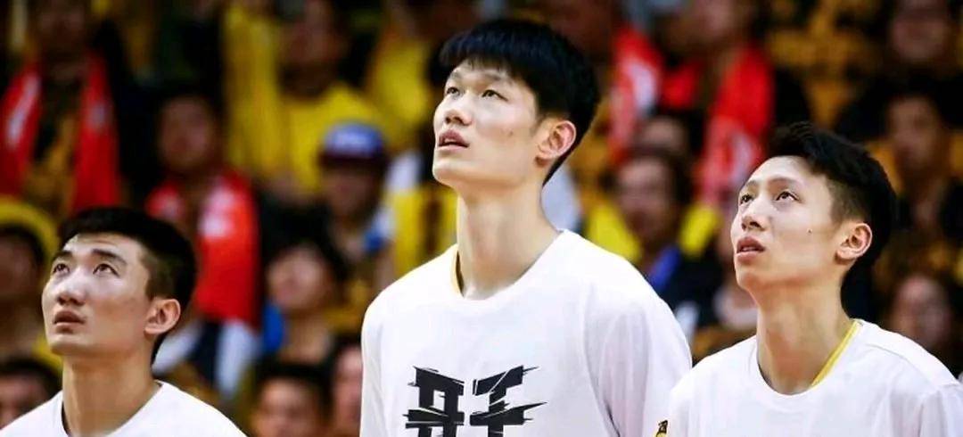 爱游戏体育-四川男篮新赛季定海报名人名单的简单介绍