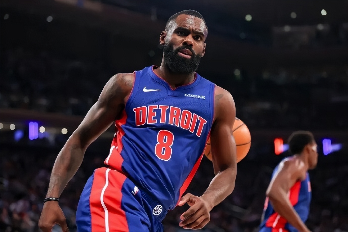 热门球队状况亮眼，备受关注瞩目的简单介绍