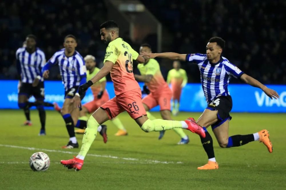 爱游戏官网-诺里奇城主场告负，遭遇主场赛事困境