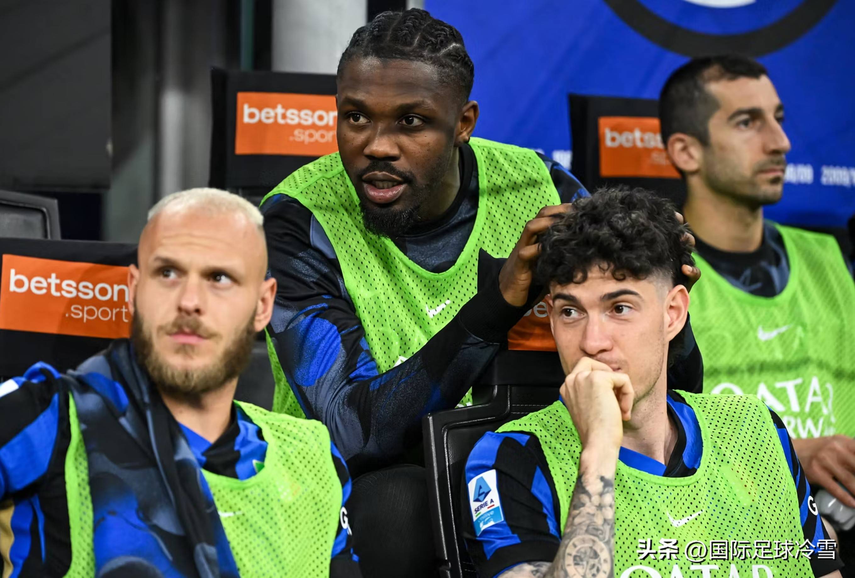 爱游戏在线-替补球员爆发助球队逆转胜利