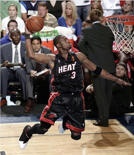 爱游戏官方-热火横扫火箭，乔治带队取胜